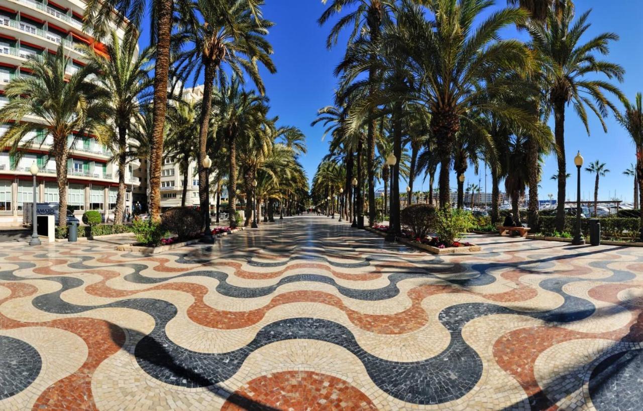 Place De La Mairie Alicante Exteriör bild